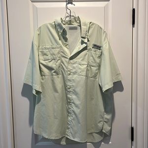 Columbia Tamiami II shirt size medium